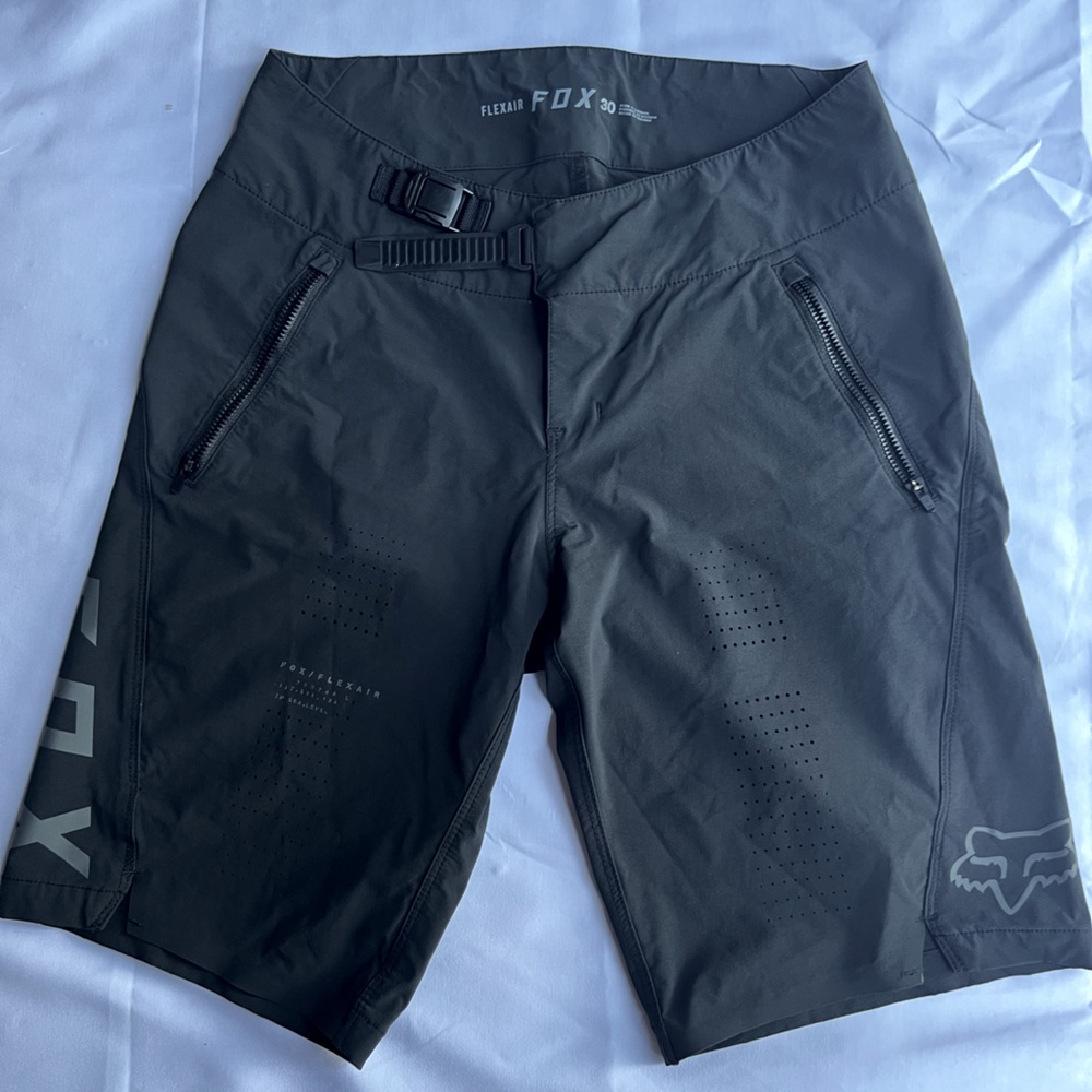Mens ~Fox Flexair Bike Shorts